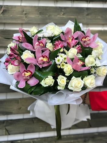 Букет цветов из: Розы и Хризантемы в Калиновке Курской области
