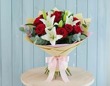 Букет цветов из:  Лилии и Розы #REPLACE_PRED# Калиновке Курской области