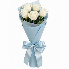Букет 5 Белых роз Проуд в Калиновке Курской области