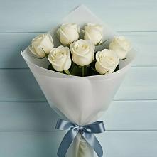 Букет 7 Белых роз Эдлесс Лав в Калиновке Курской области