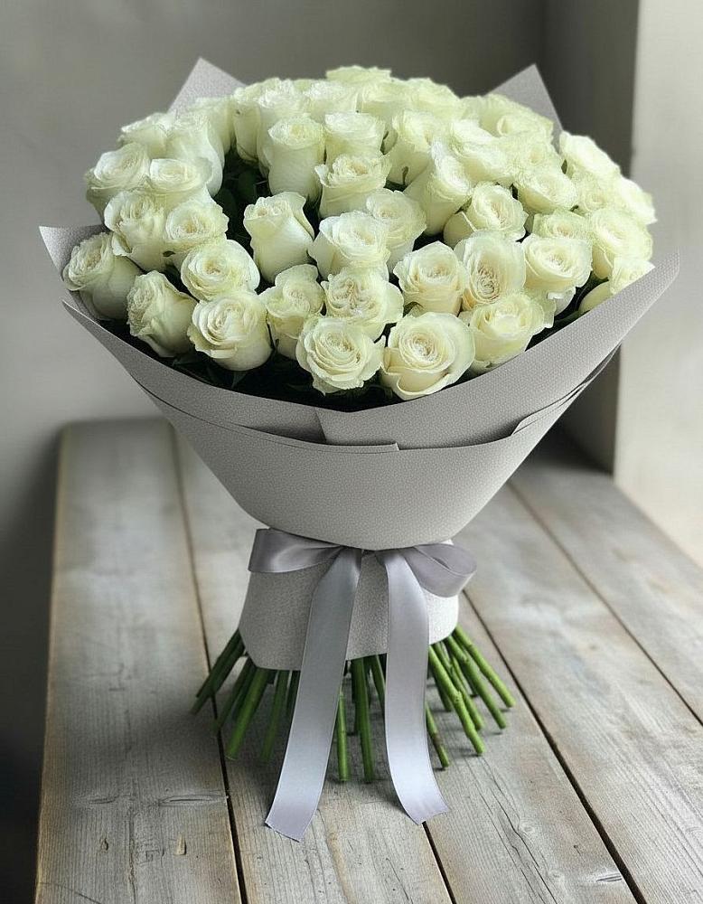 Букет 35 Белых роз в Калиновке Курской области
