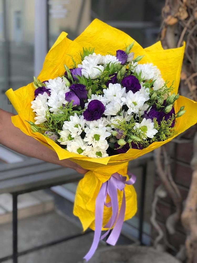 Букет цветов из: Ирисы, Хризантемы и Ромашки в Калиновке Курской области