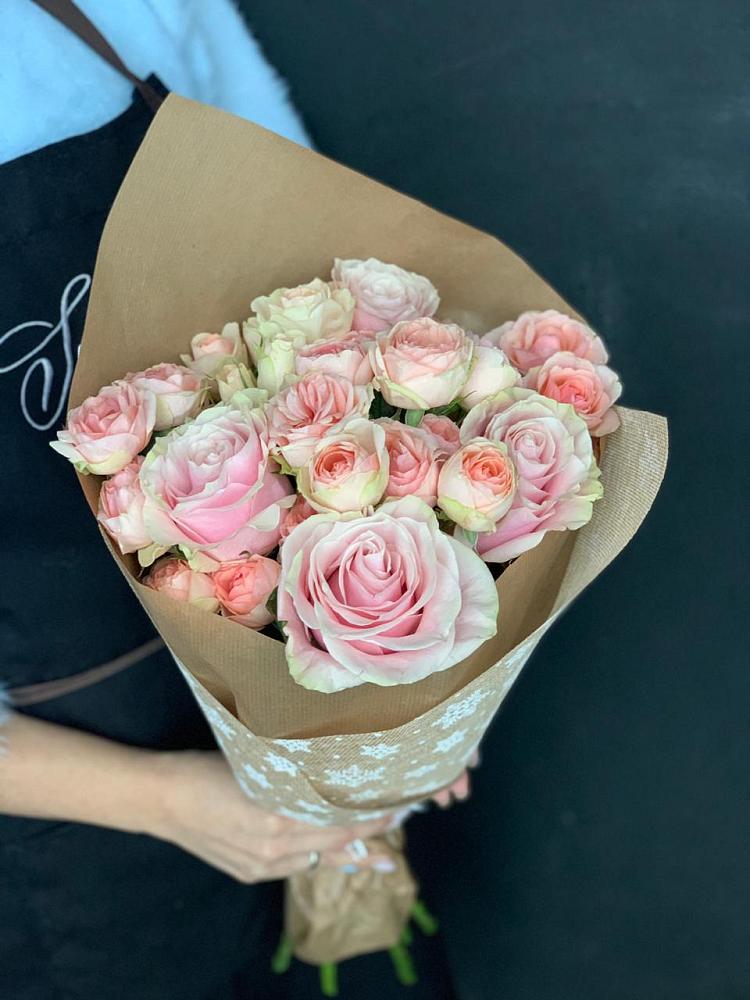 Букет цветов из: Хризантемы и Розы в Калиновке Курской области