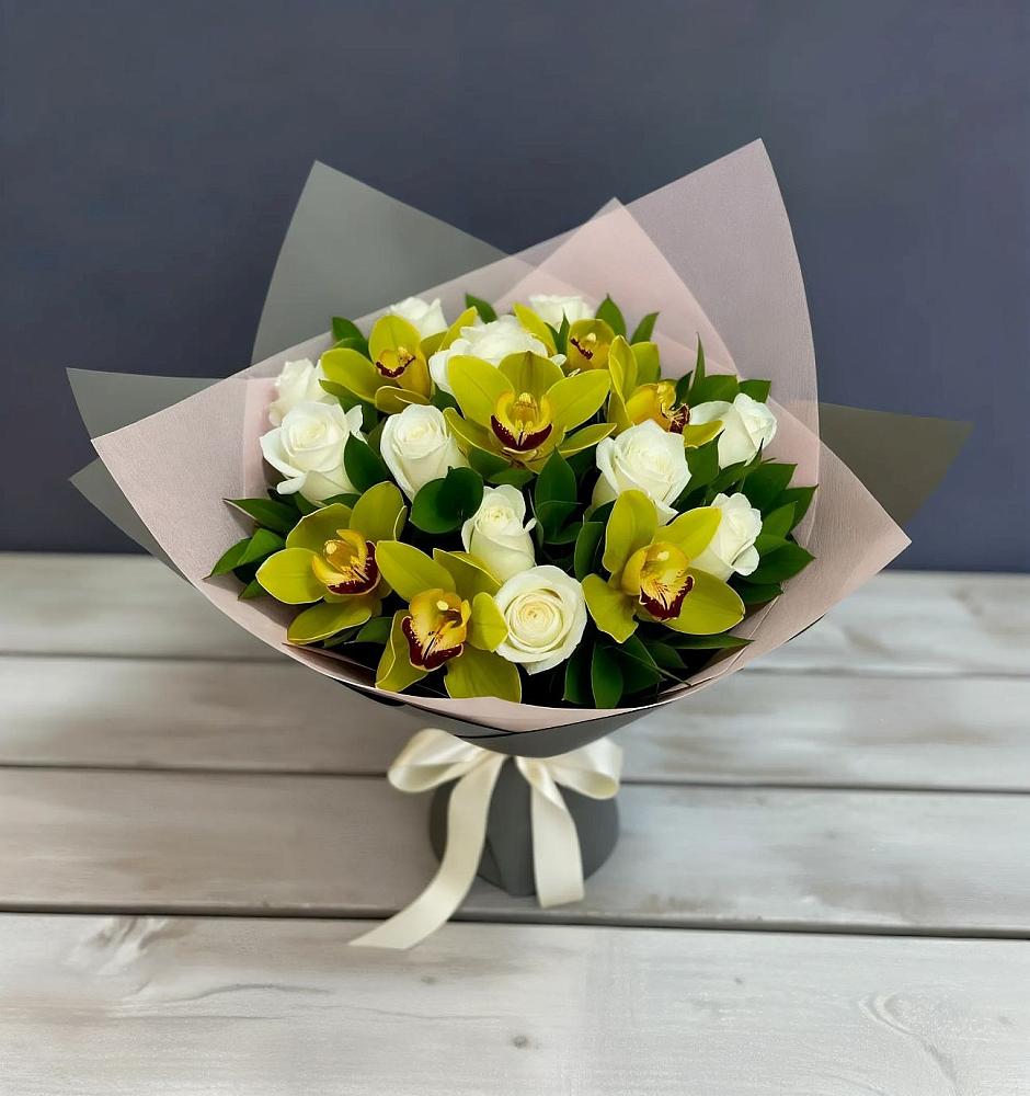 Букет цветов из: Орхидеи и Розы в Калиновке Курской области