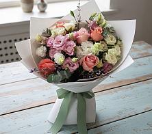 Букет цветов из:  Розы, Лизиантусы и Гвоздики в Калиновке Курской области