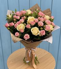 Букет цветов из:  Розы в Калиновке Курской области