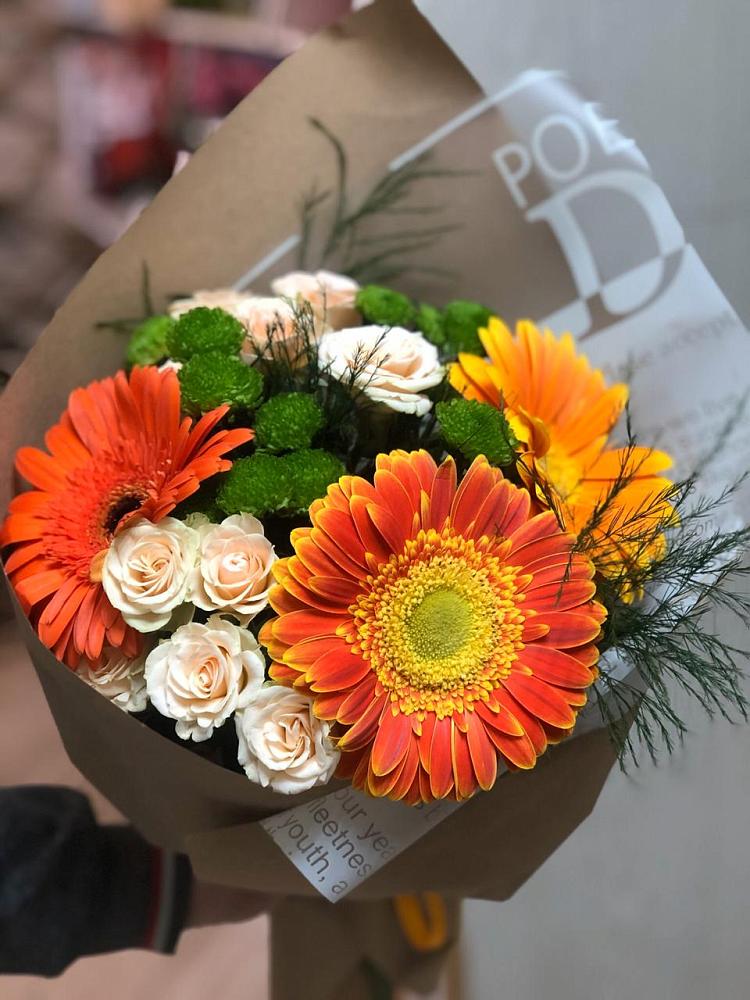 Букет цветов из: Герберы, Хризантемы и Розы в Калиновке Курской области